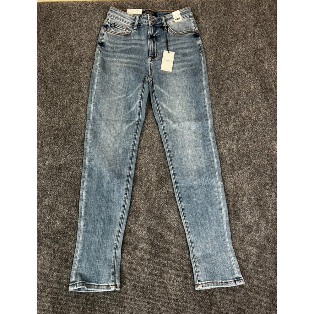 Judy Blue South Western print cuffedJeans Blue High Waist Relaxed  Size 7/28 NWT